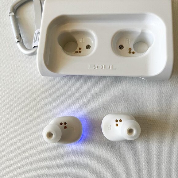 SOUL X-Shock True Wireless Bluetooth Earbuds Earphones White - Picture 2 of 6